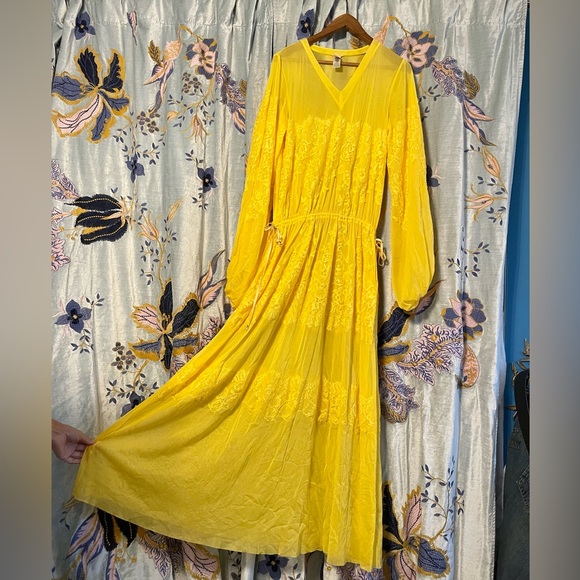We Are Hah Yellow Lace Dress - Picture 3 of 6